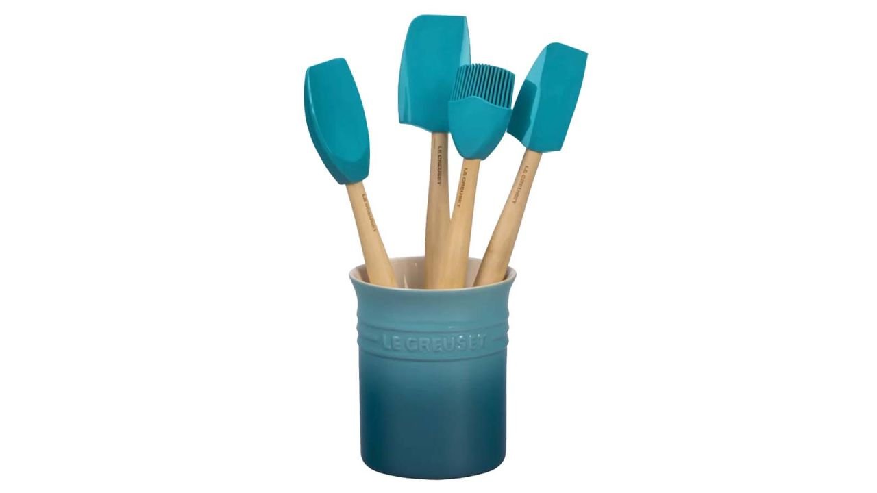 Le Creuset Silicone 5 piece Utensil Set with Crock.jpg
